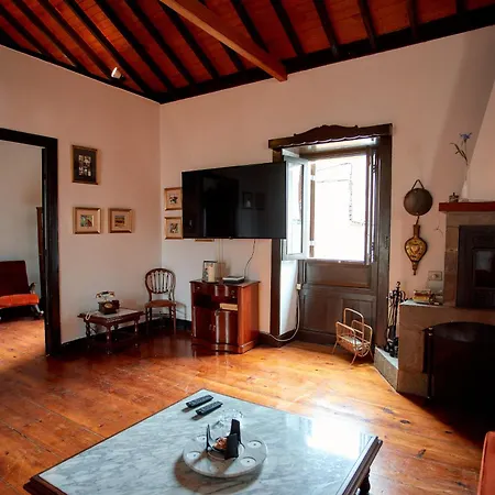 度假居 Historic House With A View In The Old Town