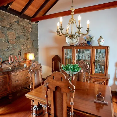 Historic House With A View In The Old Town Holiday home Vega de San Mateo